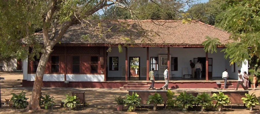 gandhiji history information